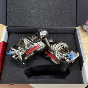 Brembo Racing GP4-RX CNC P4 32 Radiale Remklauwen 100 mm (Set)